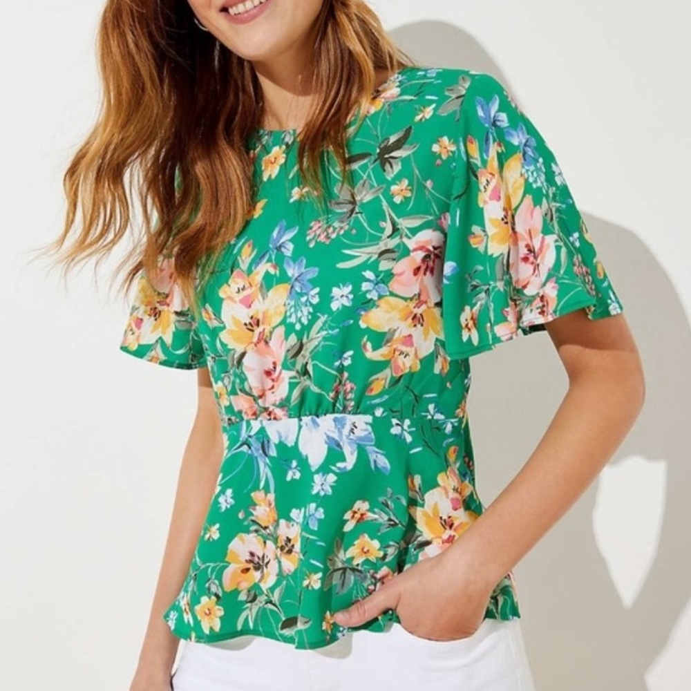 🥳 HP! 🥳  LOFT • Floral Peplum Blouse
